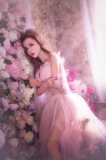 腿模miki个人资料,身材火辣的时尚达人，揭秘她的模特生涯与魅力人生